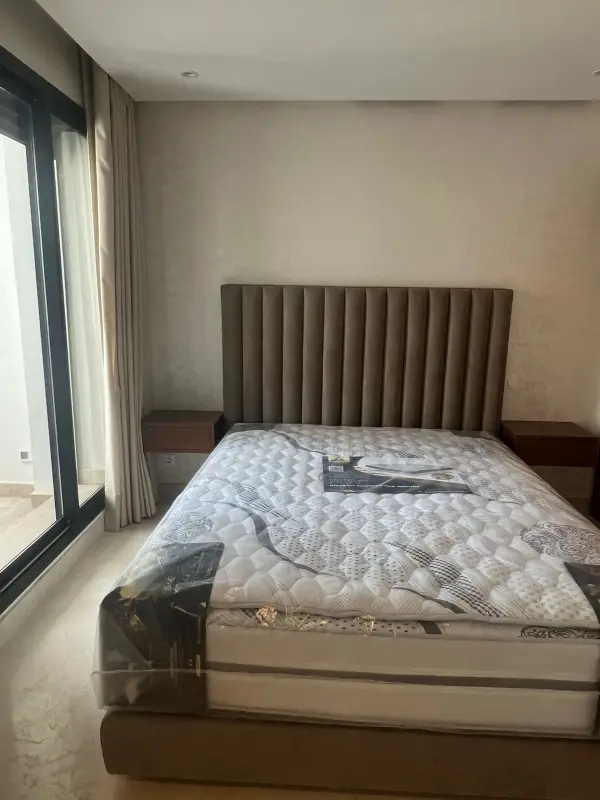 BEAU STUDIO MEUBLE EN LOCATION -GAUTHIER-