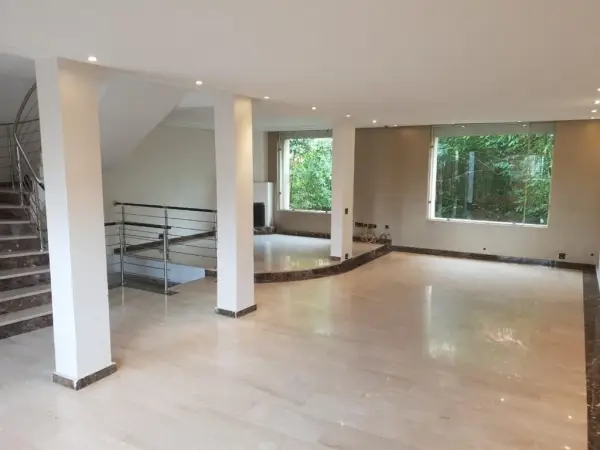 VILLA PROFESSIONNELLE EN LOCATION HAY HANA