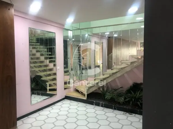 Location local commercial à racine