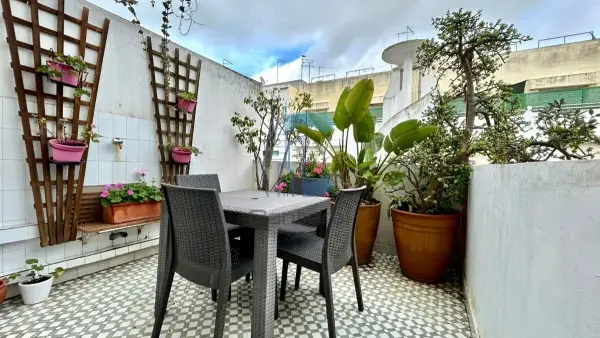 Superbe duplex à louer avec grandes terrasses – Quartier Racine
