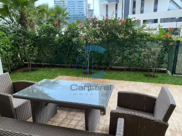 MAGNIFIQUE RDJ BIEN MEUBLÉ EN LOCATION - CFC-