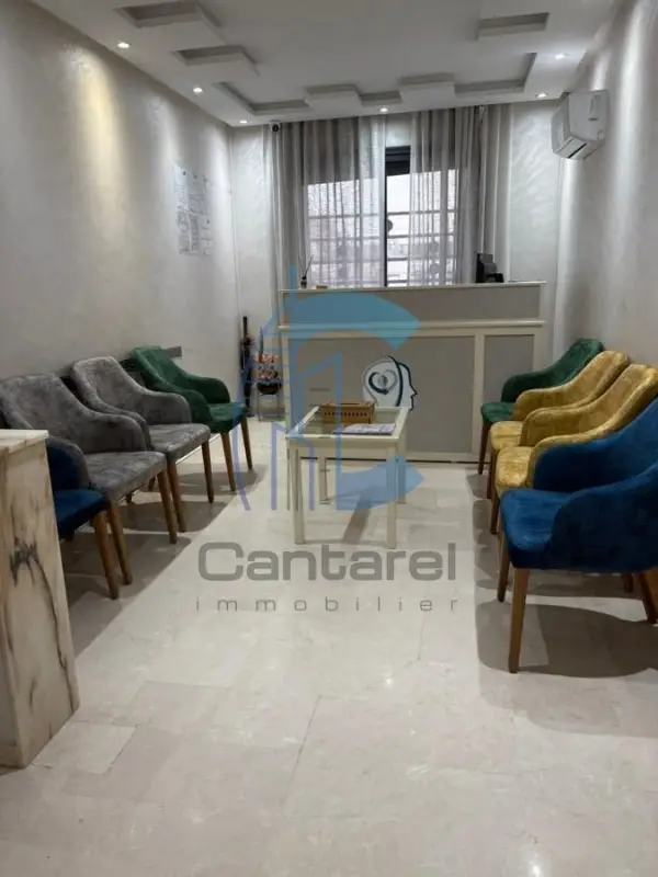 Bureau pour spécialistes à louer