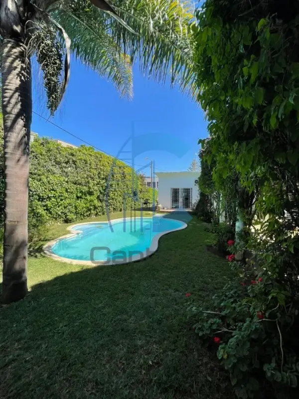 VILLA EN LOCATION -OASIS-