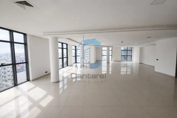 À louer – Plateau bureau haut standing 137 m² – Bd Abdelmoumen