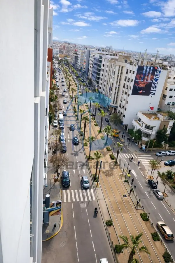 À louer : Bureau haut standing 108 m² – Abdelmoumen