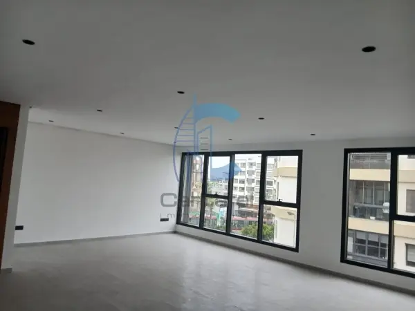 BUREAU 51 m² – RÉSIDENCE PROFESSIONNELLE | BD ABDELMOUMEN