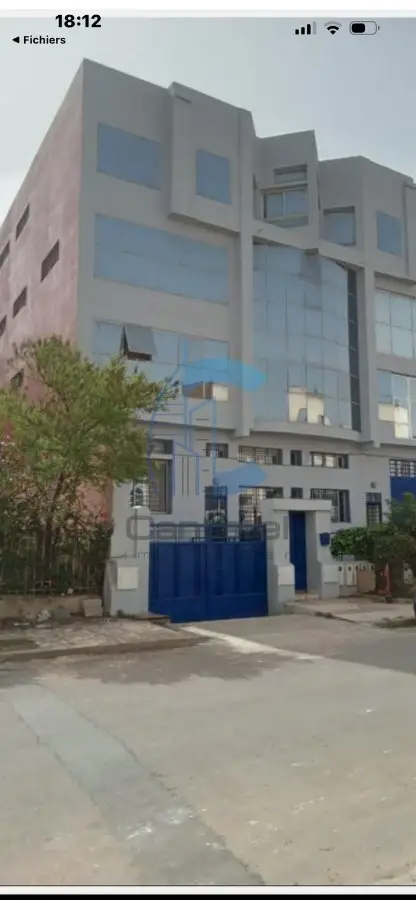 À louer immeuble ou étage d'immeuble