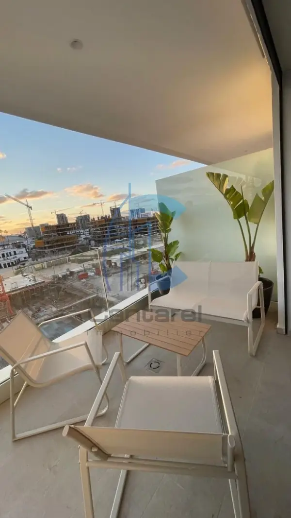 MAGNIFIQUE STUDIO MEUBLÉ NEUF À LOUER -CFC -