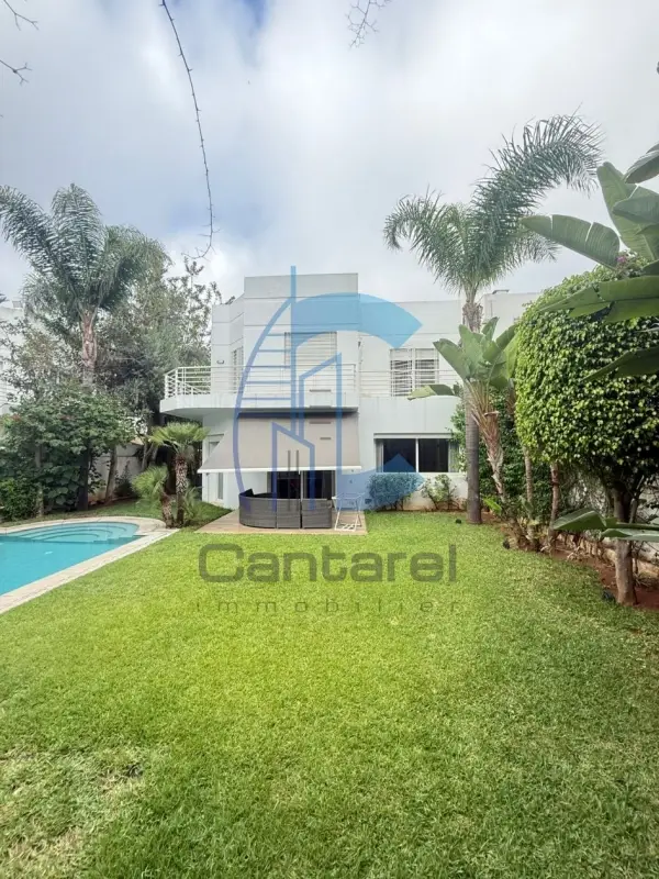 LOCATION CHALEUREUX VILLA CALIFORNIE