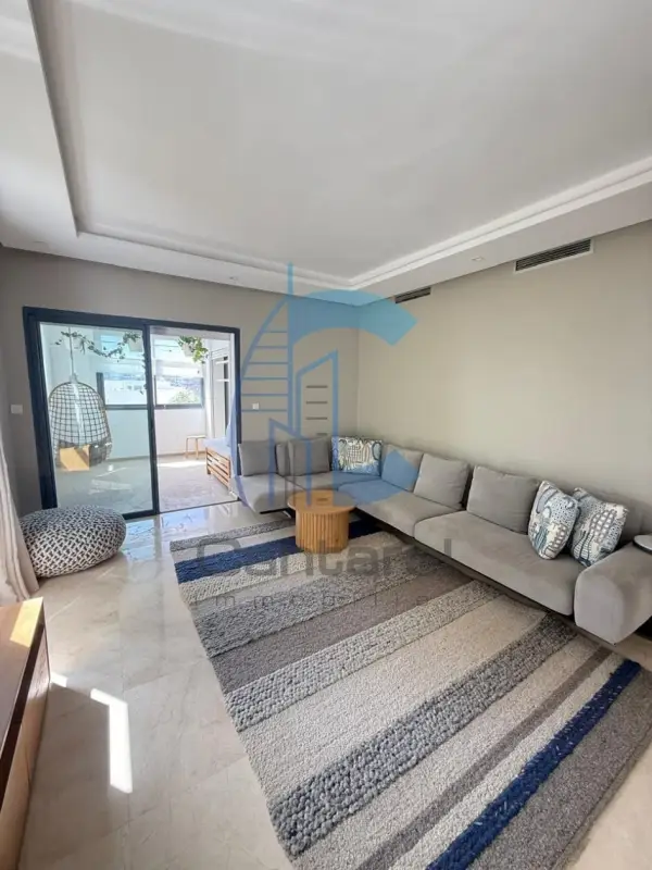 LOCATION LUMINEUX APPARTEMENT À -CFC-