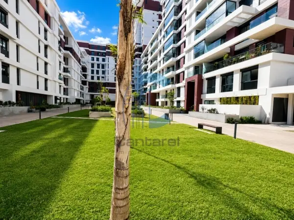 À Louer – Magnifique Studio Haut Standing avec Grande Terrasse au Casablanca Finance City (CFC).