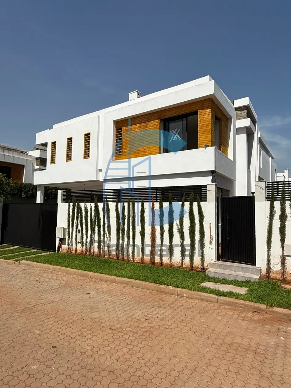 Vente harmonieux villa bouskoura