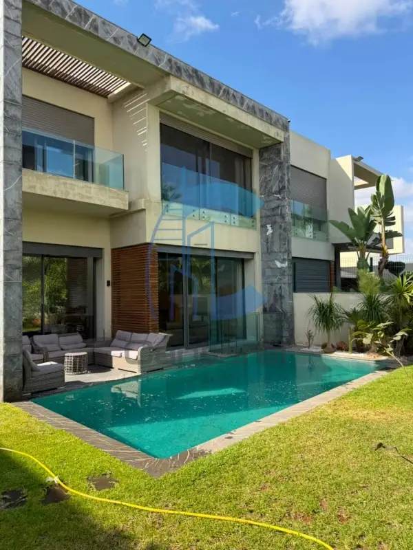 SPACIEUX VILLA À LA VENTE BOUSKOURA
