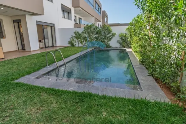 À Louer – Luxueux Rez-de-Jardin Meublé