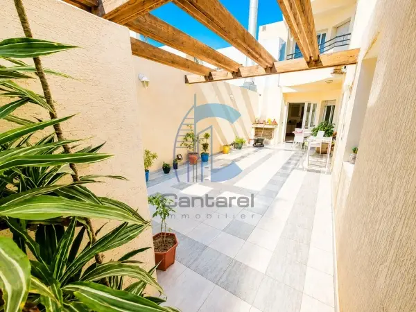 BEL APPT A VENDRE BIEN PLACE A RACINE