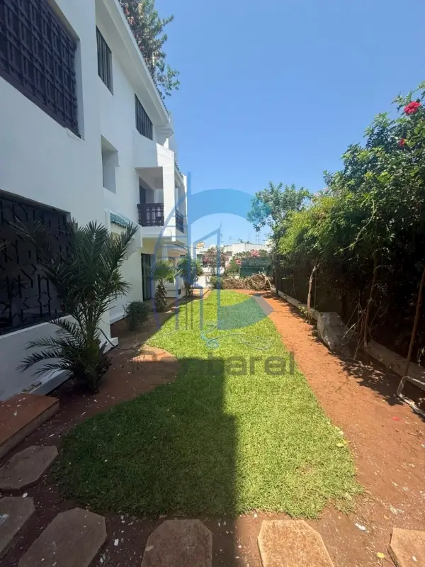 LOCATION SPACIEUX APPARTEMENT GHANDI