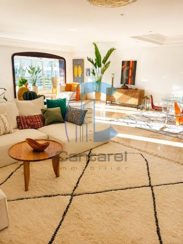 À louer – Magnifique appartement meublé avec grande terrasse – Quartier des Hôpitaux