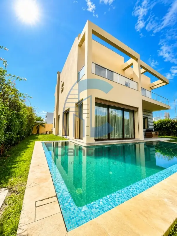 Villa d'exception meublée avec piscine à louer – Route d'Azemmour, Dar Bouazza