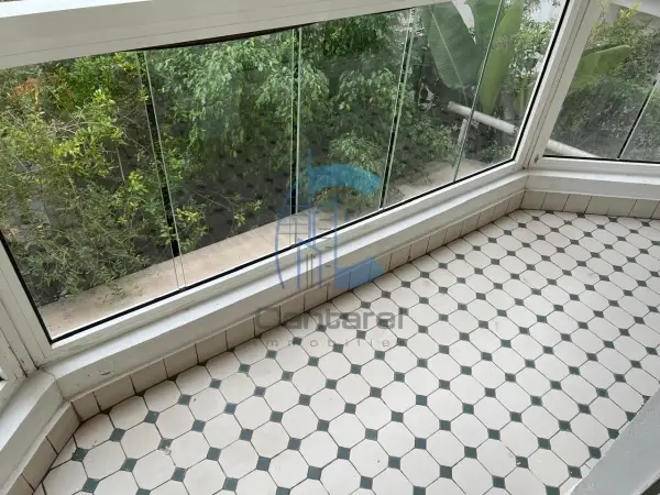 BEL APPT VIDE EN LOCATION -GAUTHIER-