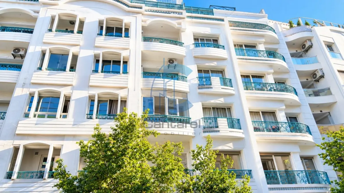 Appartement à vendre – Bd Massira El Khadra | 3 Chambres | 153 m²