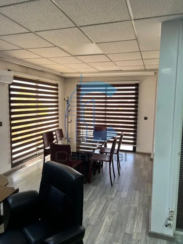 À LOUER – PLATEAU DE BUREAUX DE 187 M² – BD ABDELMOUMEN