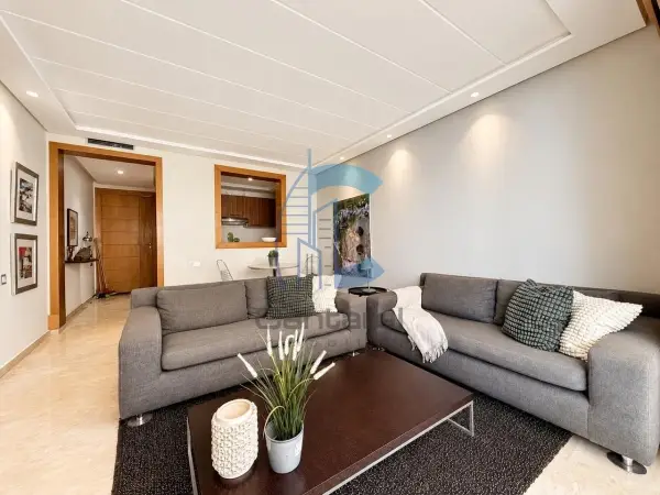 STUDIO AVEC TERRASSE À LOUER - RACINE -
