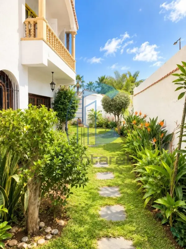 À LOUER – Spacieuse Villa Haut Standing à Ain Diab