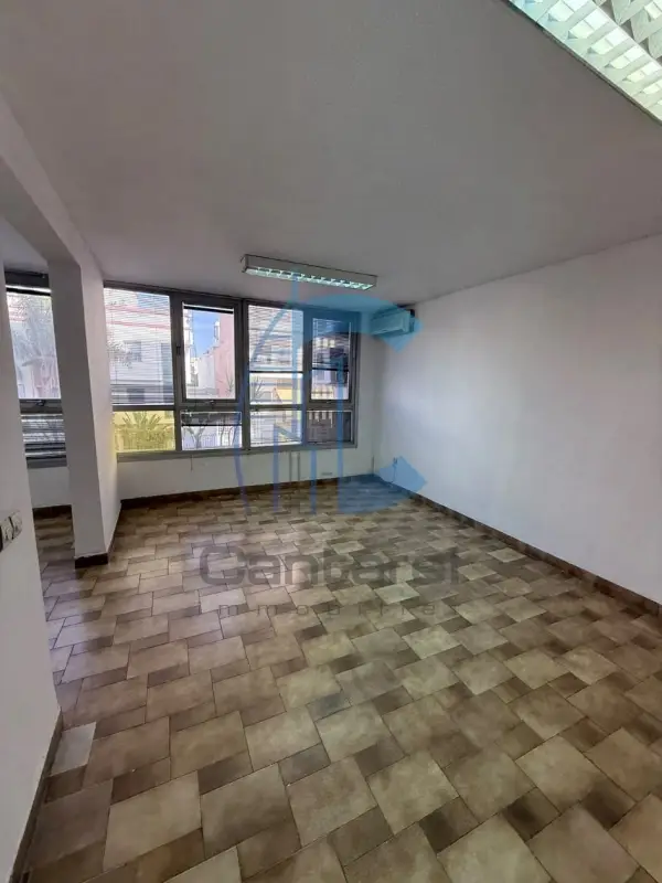 BUREAU À VENDRE - QUARTIER PALMIER
