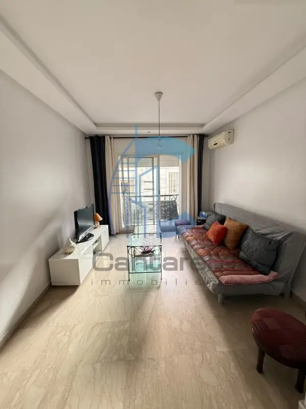 STUDIO À VENDRE -CENTRE- VILLE
