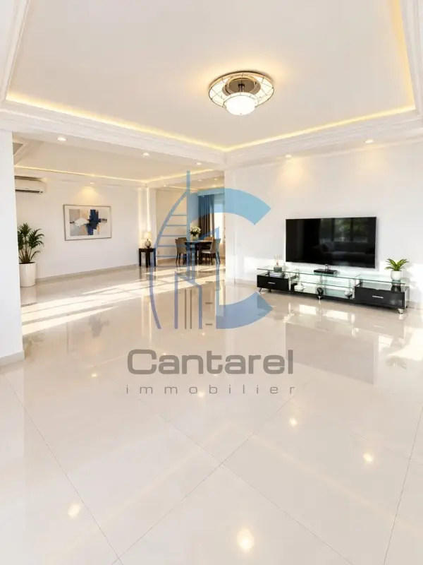 À VENDRE – APPARTEMENT 158 M² | QUARTIER DES HÔPITAUX | 6ᵉ ÉTAGE | SANS VIS-À-VIS