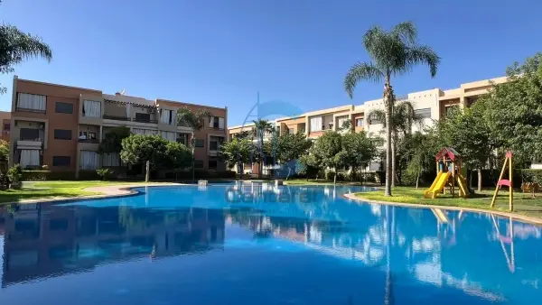 APPARTEMENT 2 CHAMBRES AVEC BALCON ET PISCINE COLLECTIVE - TARGA