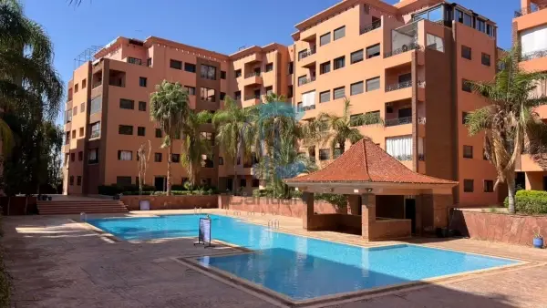 APPARTEMENT 2 CHAMBRES AU DERNIER ÉTAGE AVEC 3 TERRASSES ET PISCINE COLLECTIVE - HIVERNAGE