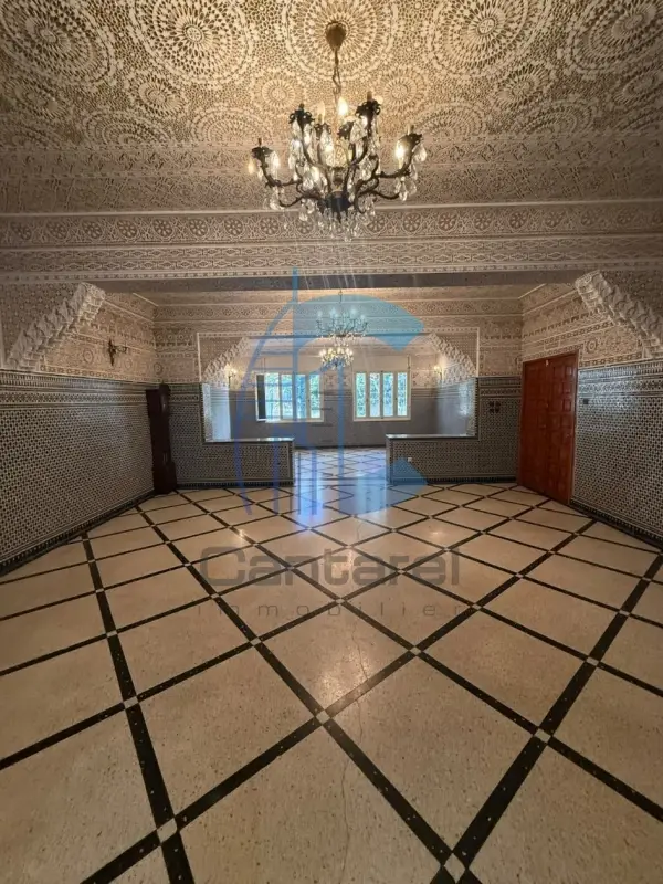 À VENDRE APPARTEMENT AVEC JARDIN À RACINE