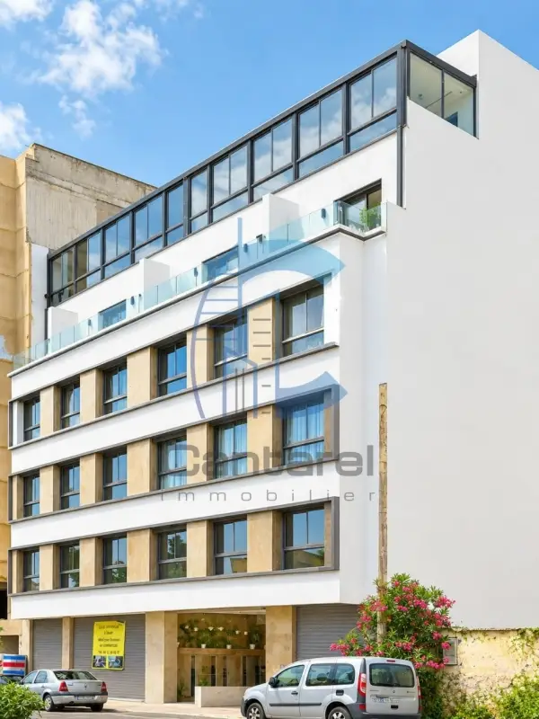 STUDIO MEUBLÉ À VENDRE – 40 M² AVEC PLACE DE GARAGE - CIL