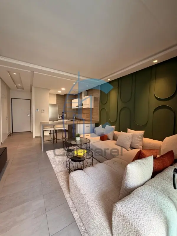 À LOUER STUDIO NEUF MEUBLÉ DE 60m² À CFC