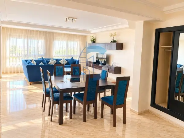 À LOUER – APPARTEMENT MEUBLÉ DE 206 M² À PALMIER